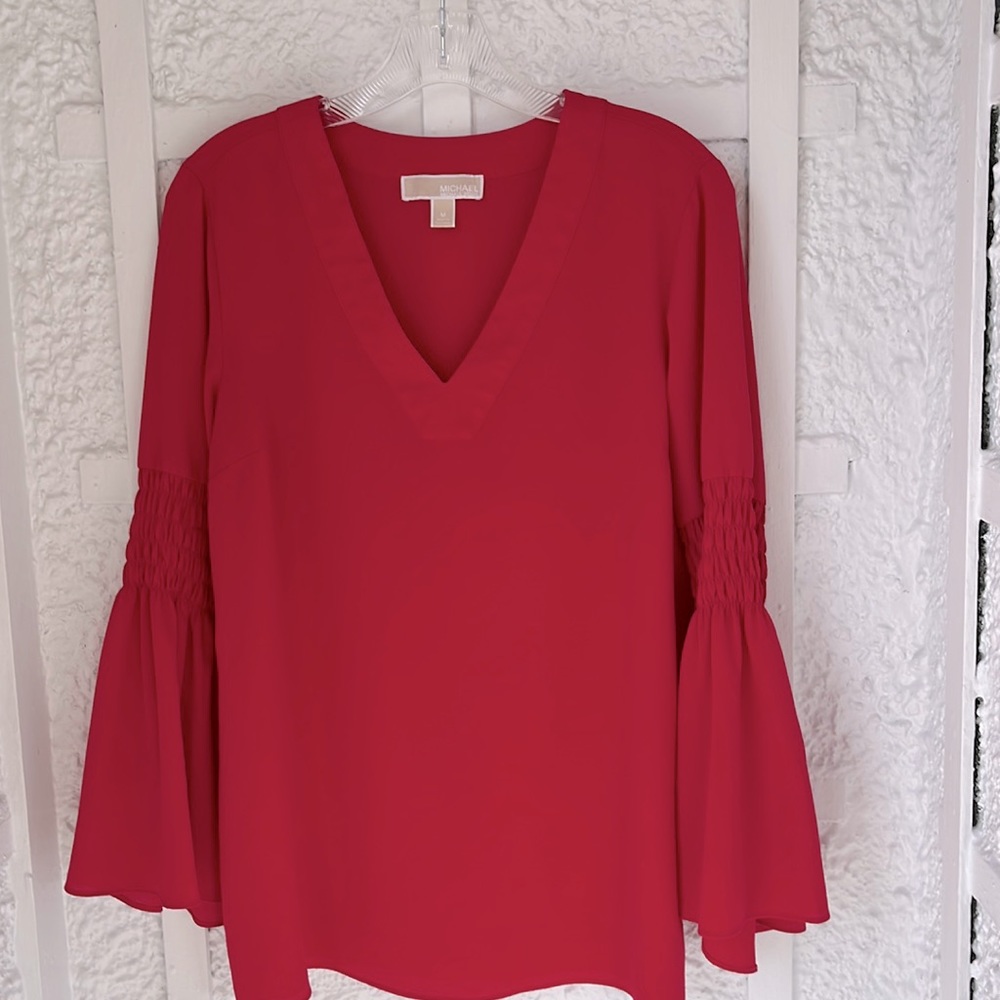 Michael Kors Woman’s red v neck blouse long sleeves perfect condition size M